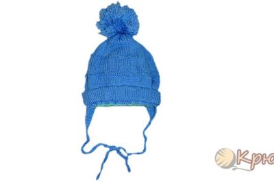Зимняя детская шапка с бубончиком и завязками, связанная спицами