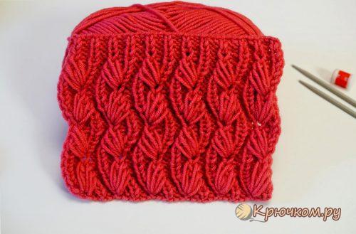 Узор из вытянутых петель спицами